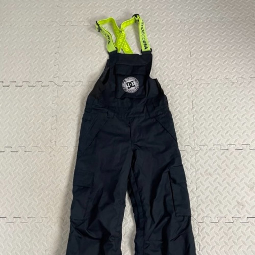 Kids DC Snow Bib Size Small (8)